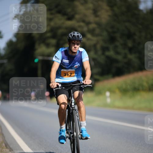 01.09.2024 - 17. Tribühne Triathlon H.Heesch http://msf.ph/oto/6946259 01.09.2024 11:52:13 Radfahren 312, 355, 470, 648, 669, 686 meine-sportfotos.de