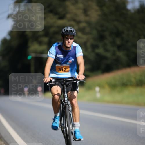 01.09.2024 - 17. Tribühne Triathlon H.Heesch http://msf.ph/oto/6946265 01.09.2024 11:52:13 Radfahren 312, 355, 470, 648, 669, 686 meine-sportfotos.de