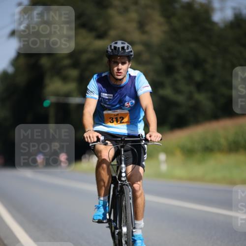 01.09.2024 - 17. Tribühne Triathlon H.Heesch http://msf.ph/oto/6946272 01.09.2024 11:52:13 Radfahren 312, 355, 470, 648, 669, 686 meine-sportfotos.de