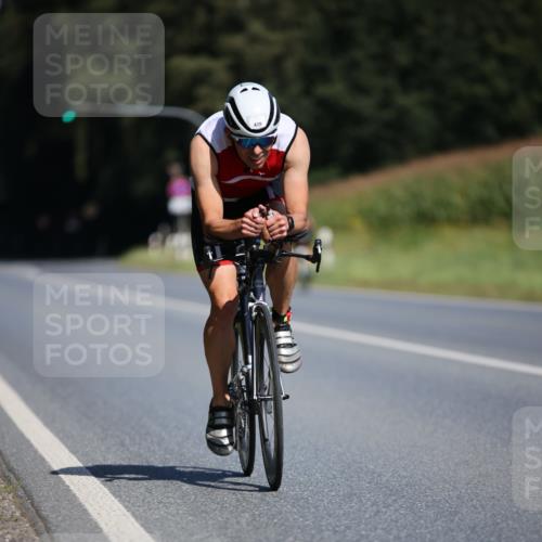 01.09.2024 - 17. Tribühne Triathlon H.Heesch http://msf.ph/oto/6946312 01.09.2024 11:52:21 Radfahren 355, 470, 526, 648, 686 meine-sportfotos.de