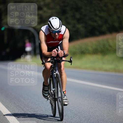 01.09.2024 - 17. Tribühne Triathlon H.Heesch http://msf.ph/oto/6946318 01.09.2024 11:52:22 Radfahren 355, 470, 526, 648 meine-sportfotos.de