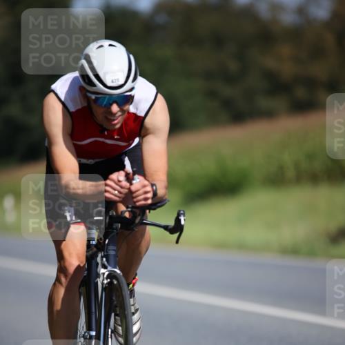 01.09.2024 - 17. Tribühne Triathlon H.Heesch http://msf.ph/oto/6946328 01.09.2024 11:52:22 Radfahren 355, 470, 526, 648 meine-sportfotos.de