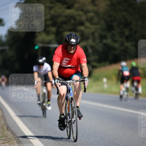 01.09.2024 - 17. Tribühne Triathlon H.Heesch http://msf.ph/oto/6946336 01.09.2024 11:52:34 Radfahren 463, 506, 520, 541, 574, 692 meine-sportfotos.de