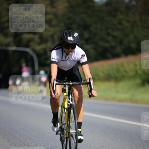 01.09.2024 - 17. Tribühne Triathlon H.Heesch http://msf.ph/oto/6946366 01.09.2024 11:52:36 Radfahren 463, 506, 510, 520, 541, 574 meine-sportfotos.de