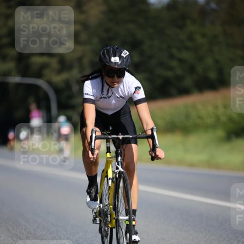 01.09.2024 - 17. Tribühne Triathlon H.Heesch http://msf.ph/oto/6946369 01.09.2024 11:52:36 Radfahren 463, 506, 510, 520, 541, 574 meine-sportfotos.de