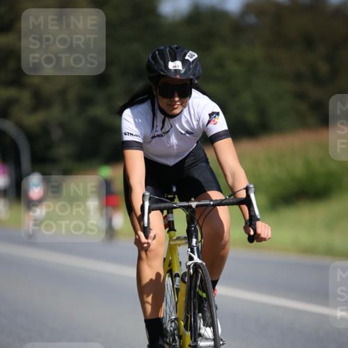 01.09.2024 - 17. Tribühne Triathlon H.Heesch http://msf.ph/oto/6946377 01.09.2024 11:52:36 Radfahren 463, 506, 510, 520, 541, 574 meine-sportfotos.de