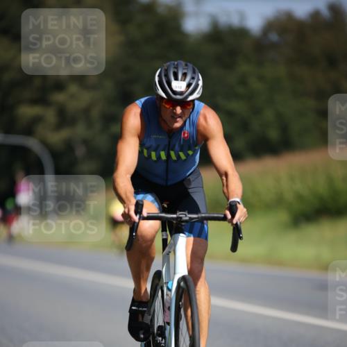 01.09.2024 - 17. Tribühne Triathlon H.Heesch http://msf.ph/oto/6946401 01.09.2024 11:52:46 Radfahren 510, 594, 709 meine-sportfotos.de