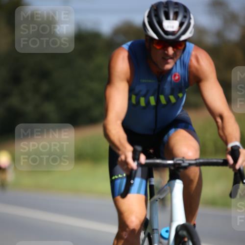 01.09.2024 - 17. Tribühne Triathlon H.Heesch http://msf.ph/oto/6946411 01.09.2024 11:52:46 Radfahren 510, 594, 709 meine-sportfotos.de