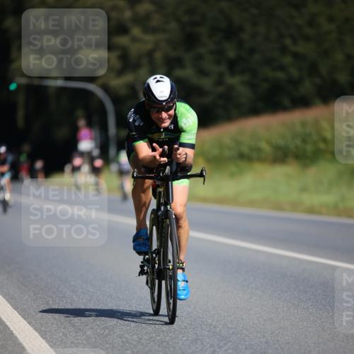 01.09.2024 - 17. Tribühne Triathlon H.Heesch http://msf.ph/oto/6946432 01.09.2024 11:52:58 Radfahren 483, 486, 529, 545 meine-sportfotos.de