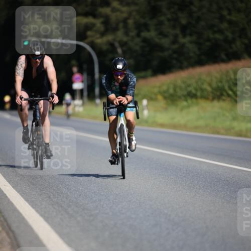 01.09.2024 - 17. Tribühne Triathlon H.Heesch http://msf.ph/oto/6946461 01.09.2024 11:53:02 Radfahren 473, 483, 486, 529, 584, 704 meine-sportfotos.de