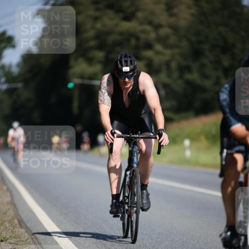 01.09.2024 - 17. Tribühne Triathlon H.Heesch http://msf.ph/oto/6946465 01.09.2024 11:53:03 Radfahren 473, 482, 483, 486, 514, 529, 584, 704 meine-sportfotos.de