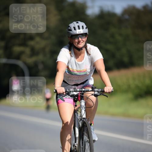 01.09.2024 - 17. Tribühne Triathlon H.Heesch http://msf.ph/oto/6946523 01.09.2024 11:53:12 Radfahren 473, 482, 514, 543, 584 meine-sportfotos.de