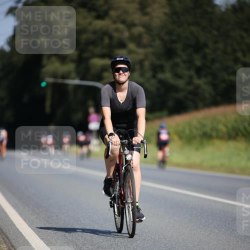 01.09.2024 - 17. Tribühne Triathlon H.Heesch http://msf.ph/oto/6946539 01.09.2024 11:53:26 Radfahren 538, 573, 589, 670, 693 meine-sportfotos.de