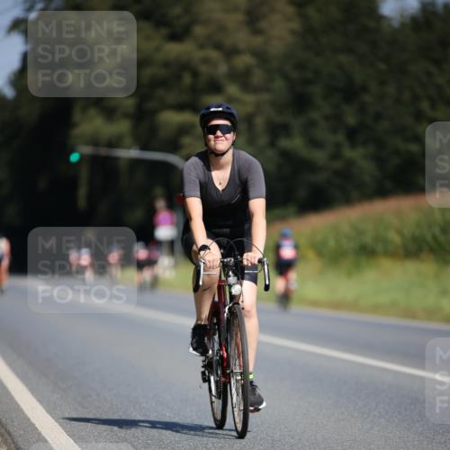 01.09.2024 - 17. Tribühne Triathlon H.Heesch http://msf.ph/oto/6946542 01.09.2024 11:53:26 Radfahren 538, 573, 589, 670, 693 meine-sportfotos.de