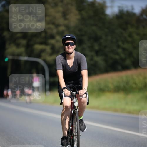 01.09.2024 - 17. Tribühne Triathlon H.Heesch http://msf.ph/oto/6946558 01.09.2024 11:53:27 Radfahren 538, 573, 589, 670, 693 meine-sportfotos.de