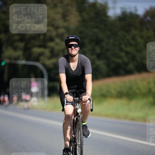 01.09.2024 - 17. Tribühne Triathlon H.Heesch http://msf.ph/oto/6946562 01.09.2024 11:53:27 Radfahren 538, 573, 589, 670, 693 meine-sportfotos.de