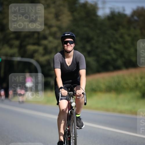 01.09.2024 - 17. Tribühne Triathlon H.Heesch http://msf.ph/oto/6946566 01.09.2024 11:53:27 Radfahren 538, 573, 589, 670, 693 meine-sportfotos.de