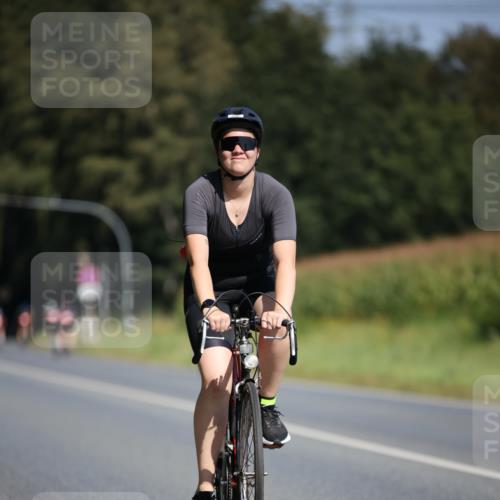 01.09.2024 - 17. Tribühne Triathlon H.Heesch http://msf.ph/oto/6946570 01.09.2024 11:53:27 Radfahren 538, 573, 589, 670, 693 meine-sportfotos.de