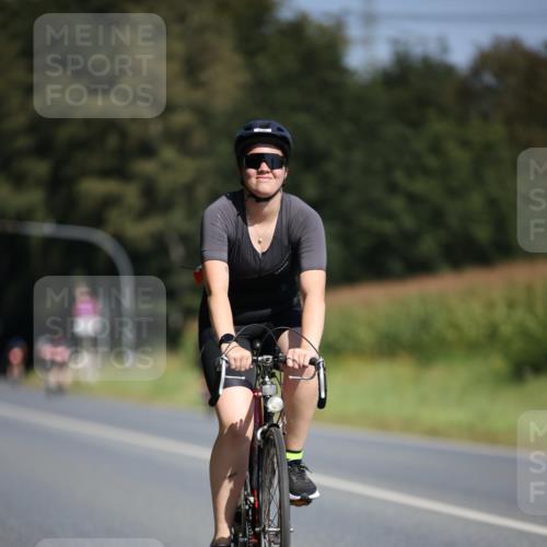 01.09.2024 - 17. Tribühne Triathlon H.Heesch http://msf.ph/oto/6946573 01.09.2024 11:53:27 Radfahren 538, 573, 589, 670, 693 meine-sportfotos.de