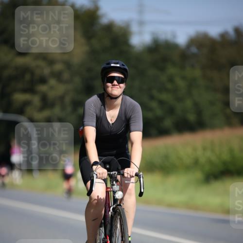 01.09.2024 - 17. Tribühne Triathlon H.Heesch http://msf.ph/oto/6946583 01.09.2024 11:53:27 Radfahren 538, 573, 589, 670, 693 meine-sportfotos.de
