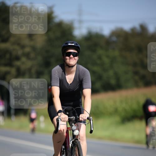 01.09.2024 - 17. Tribühne Triathlon H.Heesch http://msf.ph/oto/6946585 01.09.2024 11:53:27 Radfahren 538, 573, 589, 670, 693 meine-sportfotos.de