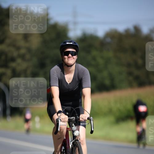 01.09.2024 - 17. Tribühne Triathlon H.Heesch http://msf.ph/oto/6946589 01.09.2024 11:53:27 Radfahren 538, 573, 589, 670, 693 meine-sportfotos.de