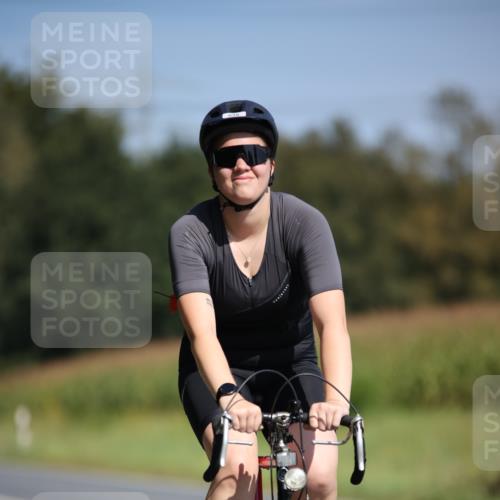 01.09.2024 - 17. Tribühne Triathlon H.Heesch http://msf.ph/oto/6946600 01.09.2024 11:53:28 Radfahren 401, 538, 573, 589, 608, 693 meine-sportfotos.de