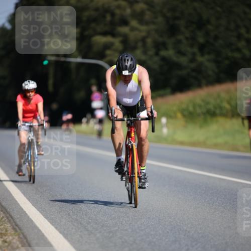01.09.2024 - 17. Tribühne Triathlon H.Heesch http://msf.ph/oto/6946612 01.09.2024 11:53:36 Radfahren 398, 401, 501, 608, 693 meine-sportfotos.de