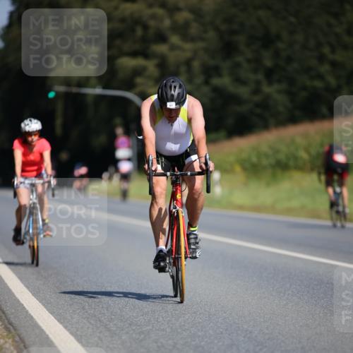 01.09.2024 - 17. Tribühne Triathlon H.Heesch http://msf.ph/oto/6946619 01.09.2024 11:53:36 Radfahren 398, 401, 501, 608, 693 meine-sportfotos.de