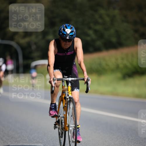01.09.2024 - 17. Tribühne Triathlon H.Heesch http://msf.ph/oto/6946687 01.09.2024 11:53:55 Radfahren 177, 488, 503, 550, 579, 663, 673 meine-sportfotos.de