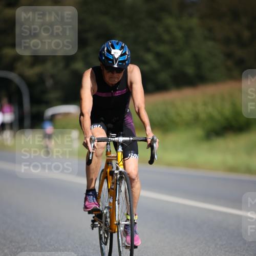 01.09.2024 - 17. Tribühne Triathlon H.Heesch http://msf.ph/oto/6946690 01.09.2024 11:53:55 Radfahren 177, 488, 503, 550, 579, 663, 673 meine-sportfotos.de