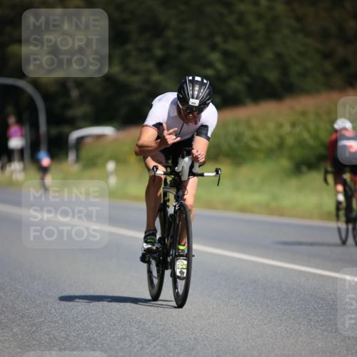 01.09.2024 - 17. Tribühne Triathlon H.Heesch http://msf.ph/oto/6946713 01.09.2024 11:53:57 Radfahren 488, 550, 579, 663, 673 meine-sportfotos.de