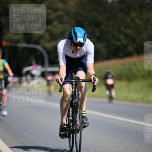 01.09.2024 - 17. Tribühne Triathlon H.Heesch http://msf.ph/oto/6946770 01.09.2024 11:54:12 Radfahren 475, 508, 527, 556, 621, 671, 691, 706 meine-sportfotos.de