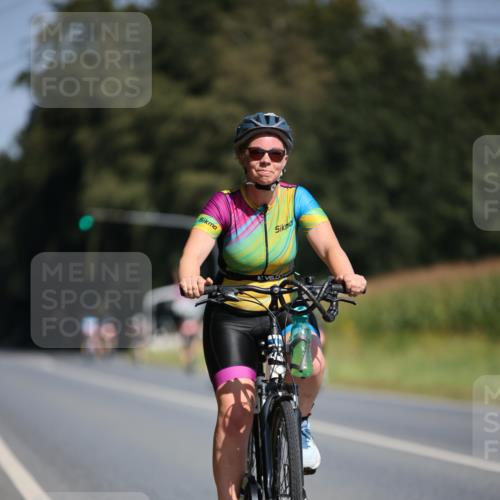 01.09.2024 - 17. Tribühne Triathlon H.Heesch http://msf.ph/oto/6946794 01.09.2024 11:54:14 Radfahren 475, 508, 527, 556, 611, 621, 691 meine-sportfotos.de