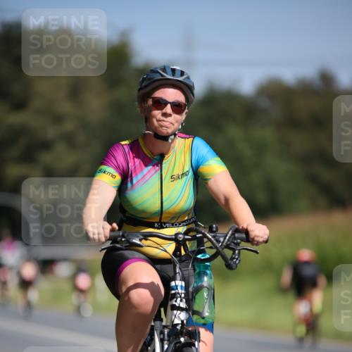 01.09.2024 - 17. Tribühne Triathlon H.Heesch http://msf.ph/oto/6946817 01.09.2024 11:54:14 Radfahren 475, 508, 527, 556, 611, 621, 691 meine-sportfotos.de