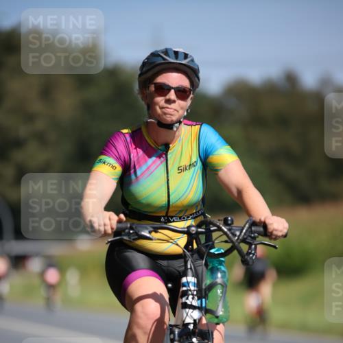 01.09.2024 - 17. Tribühne Triathlon H.Heesch http://msf.ph/oto/6946820 01.09.2024 11:54:14 Radfahren 475, 508, 527, 556, 611, 621, 691 meine-sportfotos.de
