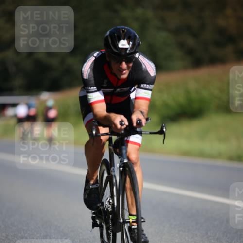 01.09.2024 - 17. Tribühne Triathlon H.Heesch http://msf.ph/oto/6946851 01.09.2024 11:54:28 Radfahren 445, 495, 620, 688 meine-sportfotos.de