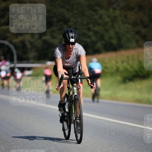 01.09.2024 - 17. Tribühne Triathlon H.Heesch http://msf.ph/oto/6946861 01.09.2024 11:54:31 Radfahren 445, 620, 688 meine-sportfotos.de