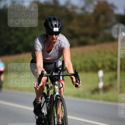 01.09.2024 - 17. Tribühne Triathlon H.Heesch http://msf.ph/oto/6946887 01.09.2024 11:54:32 Radfahren 445, 620 meine-sportfotos.de