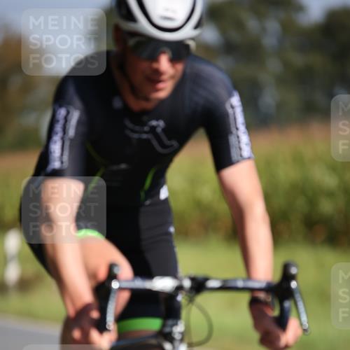 01.09.2024 - 17. Tribühne Triathlon H.Heesch http://msf.ph/oto/6946919 01.09.2024 11:54:53 Radfahren 474, 585, 632, 679 meine-sportfotos.de