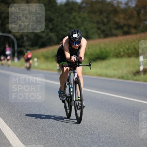 01.09.2024 - 17. Tribühne Triathlon H.Heesch http://msf.ph/oto/6946988 01.09.2024 11:56:08 Radfahren 449, 455, 496, 546 meine-sportfotos.de