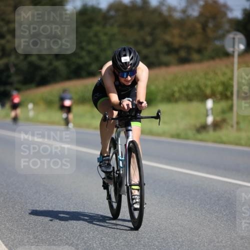 01.09.2024 - 17. Tribühne Triathlon H.Heesch http://msf.ph/oto/6946996 01.09.2024 11:56:08 Radfahren 449, 455, 496, 546 meine-sportfotos.de