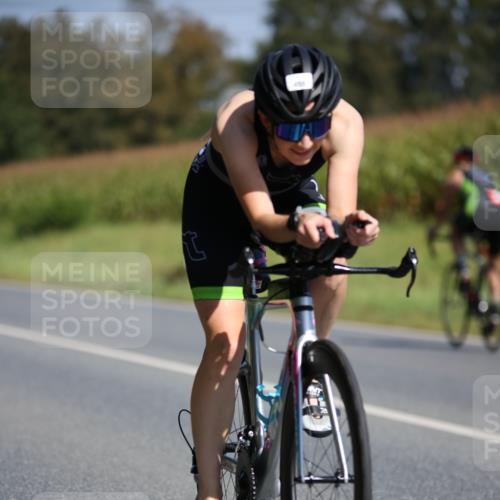 01.09.2024 - 17. Tribühne Triathlon H.Heesch http://msf.ph/oto/6947009 01.09.2024 11:56:09 Radfahren 449, 455, 496, 546 meine-sportfotos.de