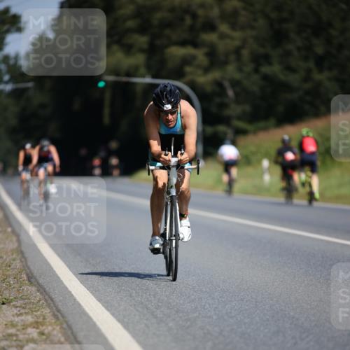 01.09.2024 - 17. Tribühne Triathlon H.Heesch http://msf.ph/oto/6947018 01.09.2024 11:56:27 Radfahren 504, 536, 551, 553, 612, 650 meine-sportfotos.de