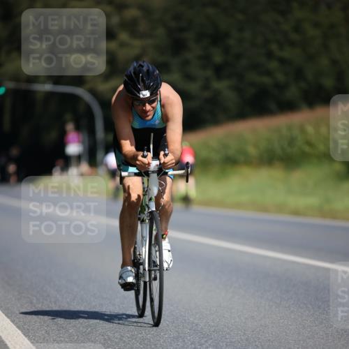 01.09.2024 - 17. Tribühne Triathlon H.Heesch http://msf.ph/oto/6947061 01.09.2024 11:56:28 Radfahren 504, 521, 536, 551, 553, 612, 650 meine-sportfotos.de