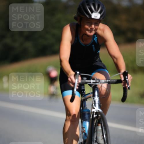 01.09.2024 - 17. Tribühne Triathlon H.Heesch http://msf.ph/oto/6947124 01.09.2024 11:56:34 Radfahren 450, 504, 521, 553, 650 meine-sportfotos.de