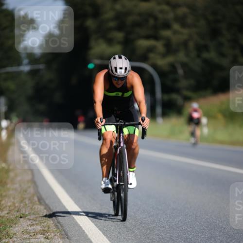 01.09.2024 - 17. Tribühne Triathlon H.Heesch http://msf.ph/oto/6947137 01.09.2024 11:56:46 Radfahren 460, 509, 570, 590, 635, 637 meine-sportfotos.de