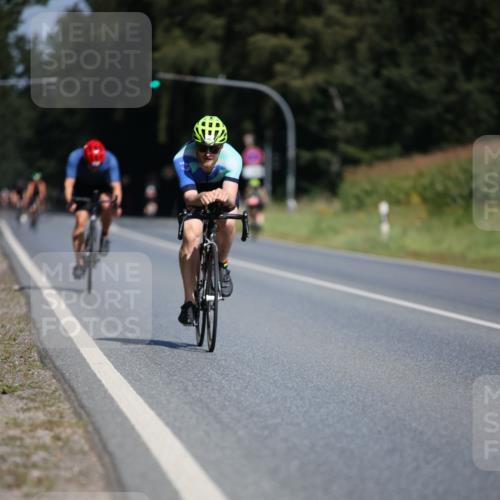01.09.2024 - 17. Tribühne Triathlon H.Heesch http://msf.ph/oto/6947199 01.09.2024 11:57:10 Radfahren 479, 487, 593, 625, 642, 647 meine-sportfotos.de