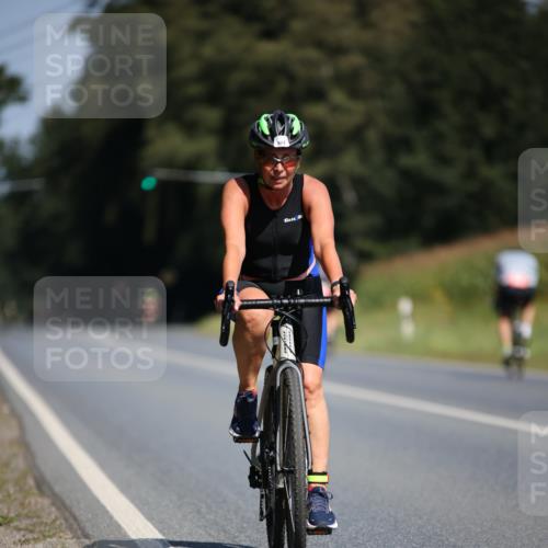 01.09.2024 - 17. Tribühne Triathlon H.Heesch http://msf.ph/oto/6947296 01.09.2024 11:57:23 Radfahren 480, 507, 534, 599, 681 meine-sportfotos.de
