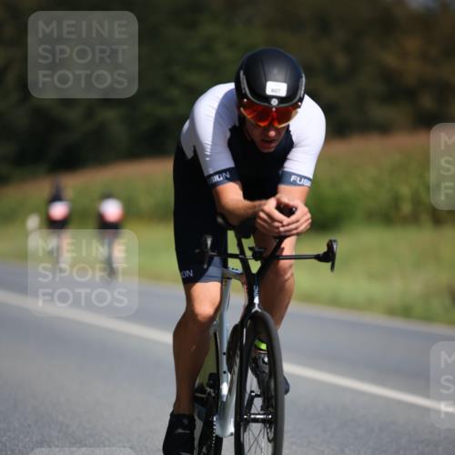 01.09.2024 - 17. Tribühne Triathlon H.Heesch http://msf.ph/oto/6947353 01.09.2024 11:57:42 Radfahren 481, 485, 557, 586, 607, 636, 651, 690, 708 meine-sportfotos.de